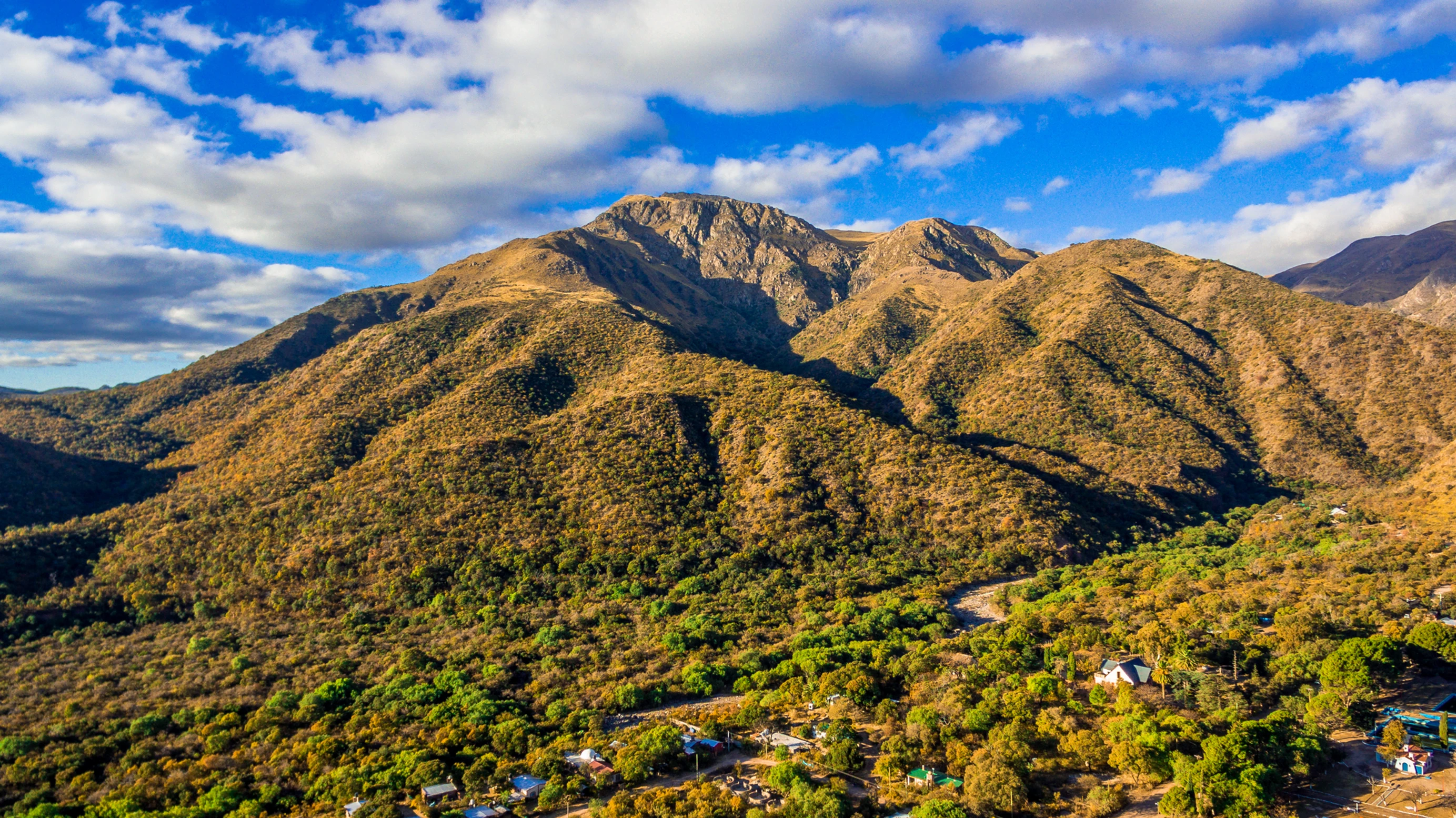 Turismo Capilla del Monte - Valle de Punilla - Córdoba - Argentina
